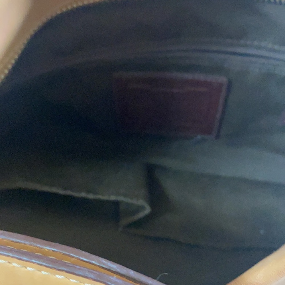 Coach Purse. - Picture 4 of 5